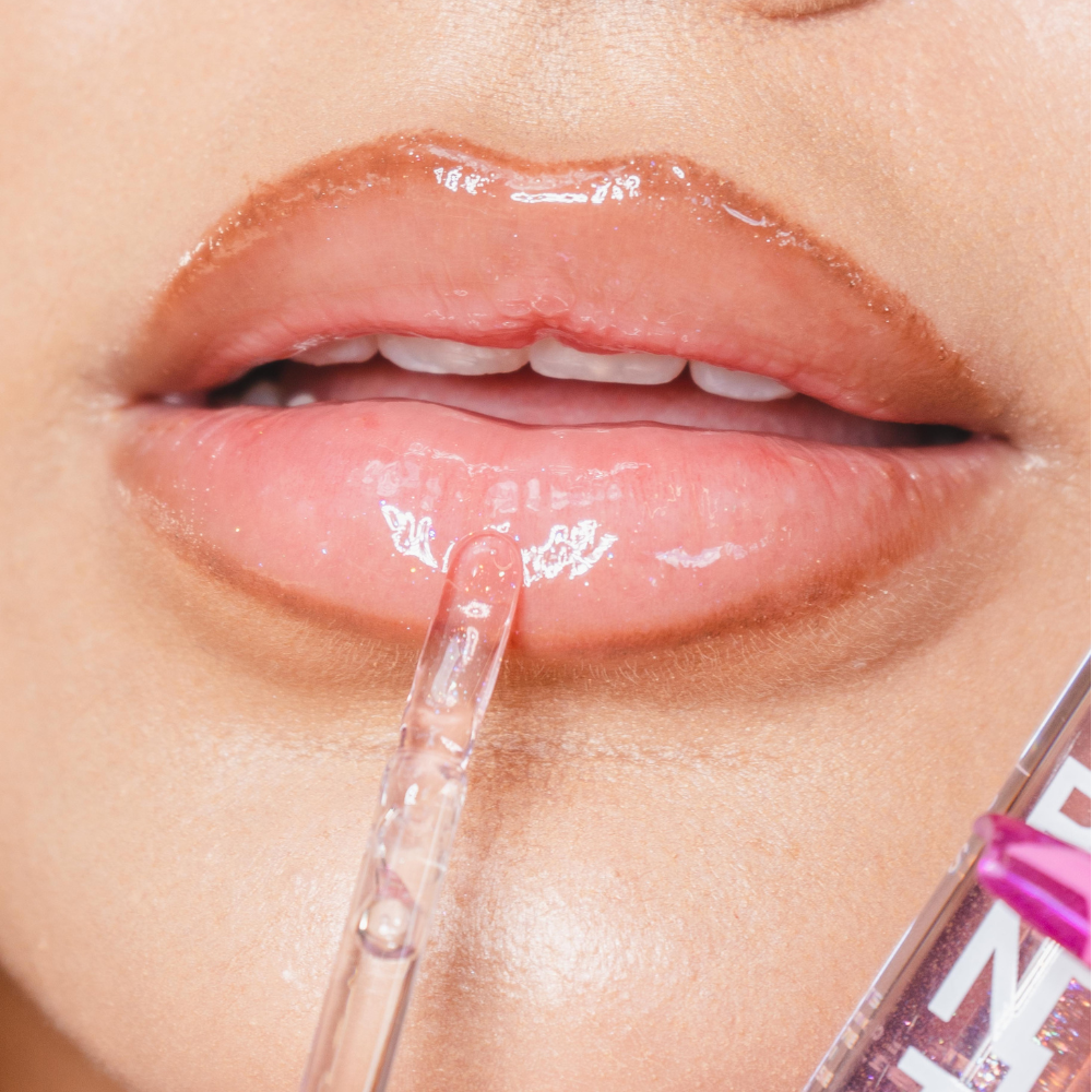Anik Makeup Lip Gloss Bonita 3.2g