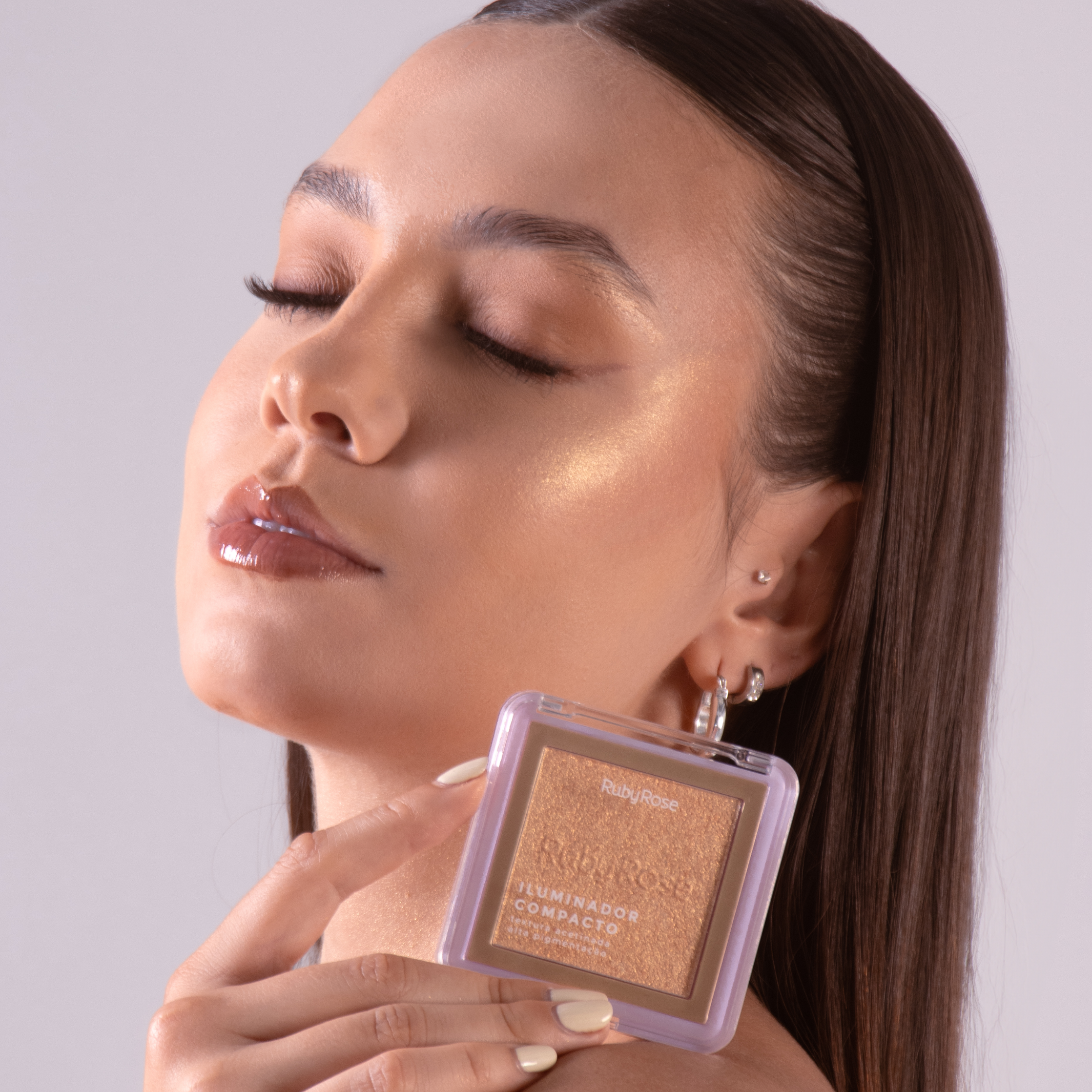 RUBY ROSE RUBY ROSE COMPACT ILLUMINATOR 