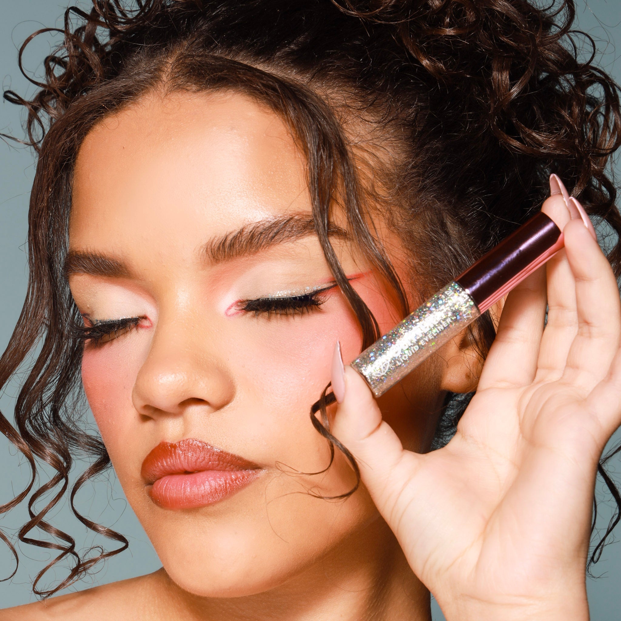 ANYELUZ DELINEADOR GLITTER