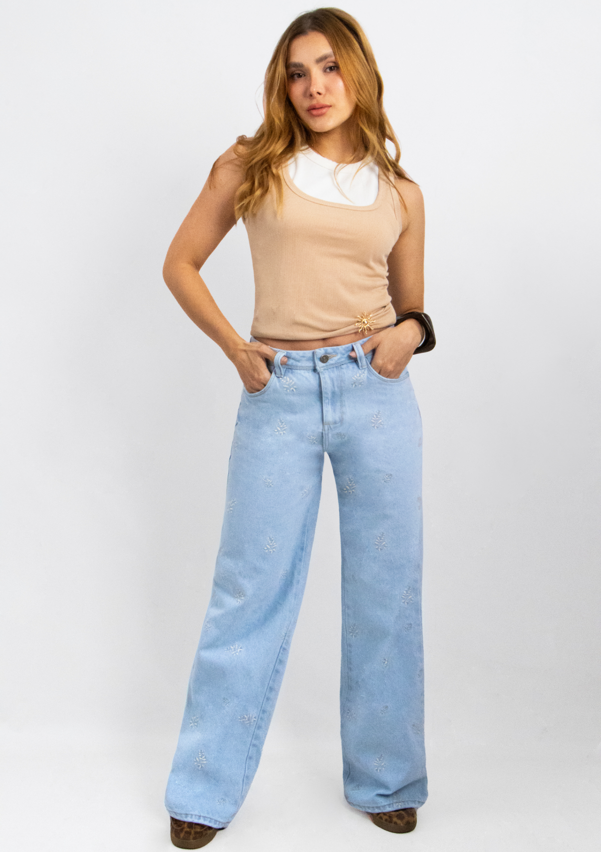Joy Staz Colombian Jeans Wide Leg Tiro Alto Celeste Holgado con Estampado Laser 716006 Jeans Colombianos