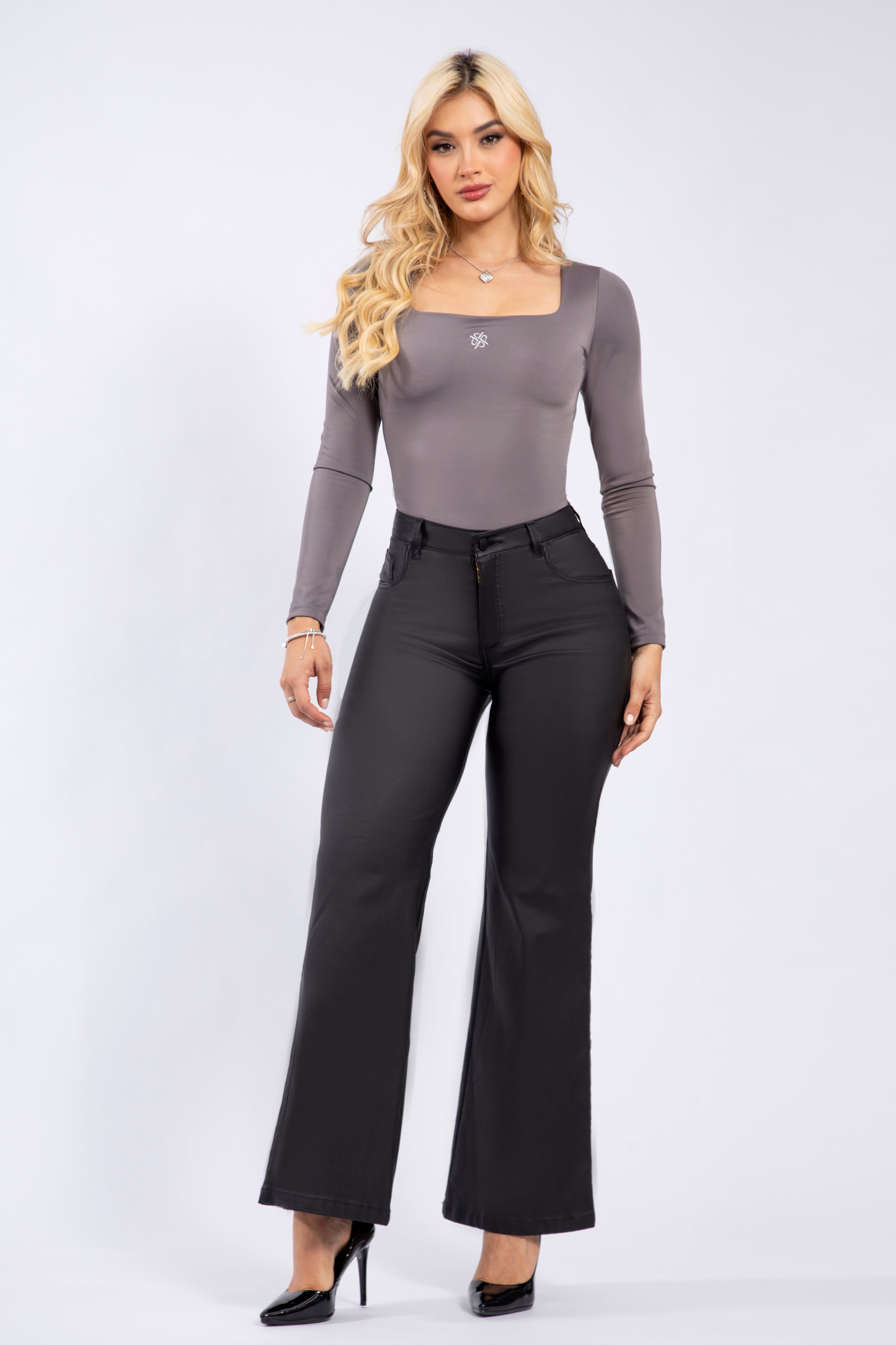 UPFEMME PANTALON CUERO BOTA CAMPANA REF UP-2718