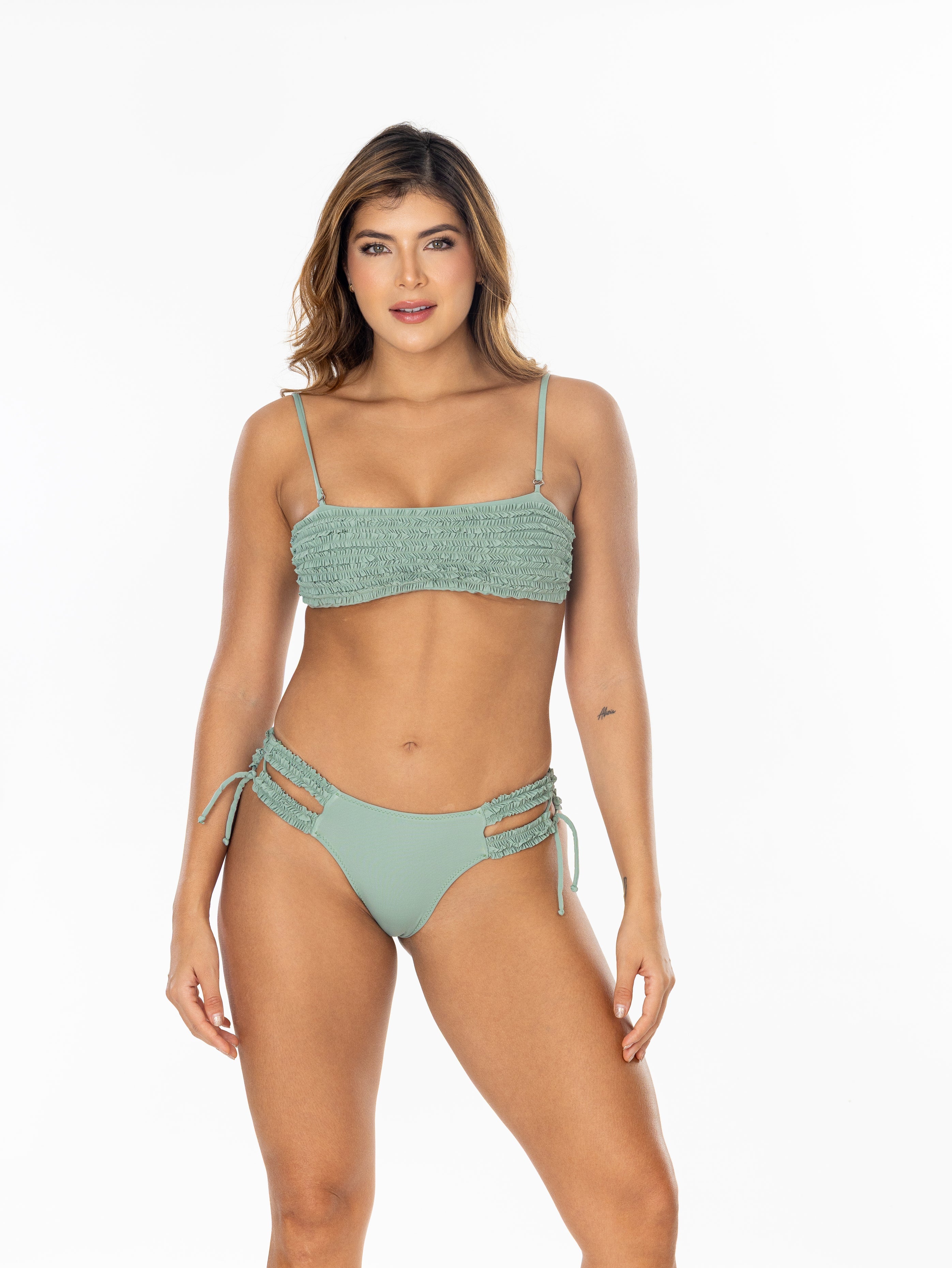 IRGUS Colombian Swimwear Bikini Brazilian Cut Ajustable con Amarres REF. 5009 Vestidos de Baño Colombianos