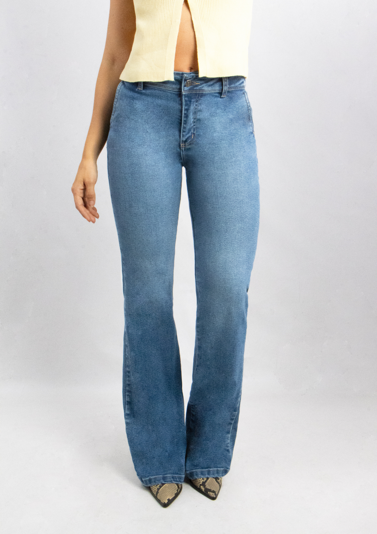 Joy Staz Colombian Jeans Bota Recta Azul Medio Tiro Alto Levanta Cola 116009 Jeans Colombianos