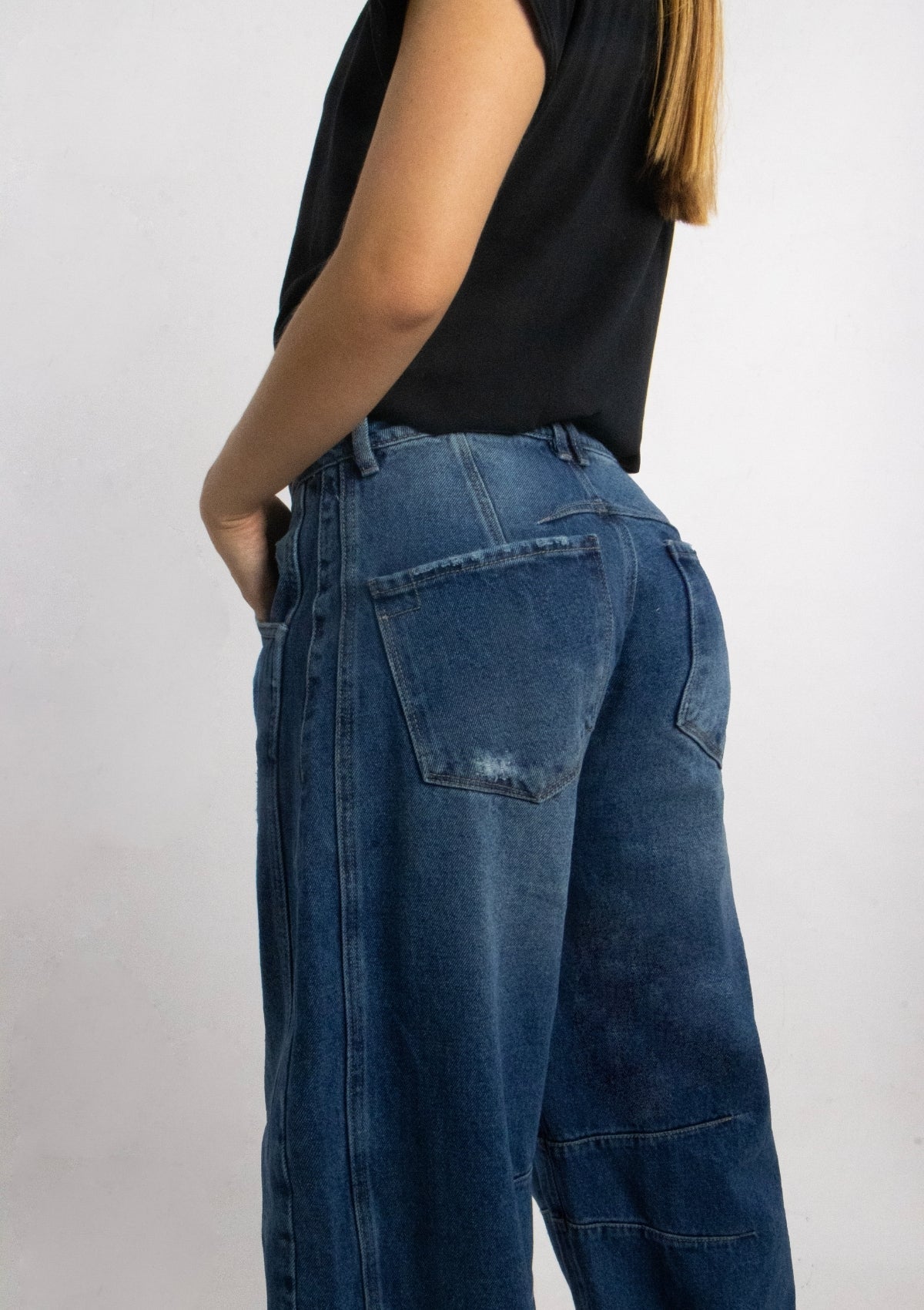Joy Staz Colombian Jeans Barrel Jean Azul Medio con Desgastes Sutiles 716000 Jeans Colombianos