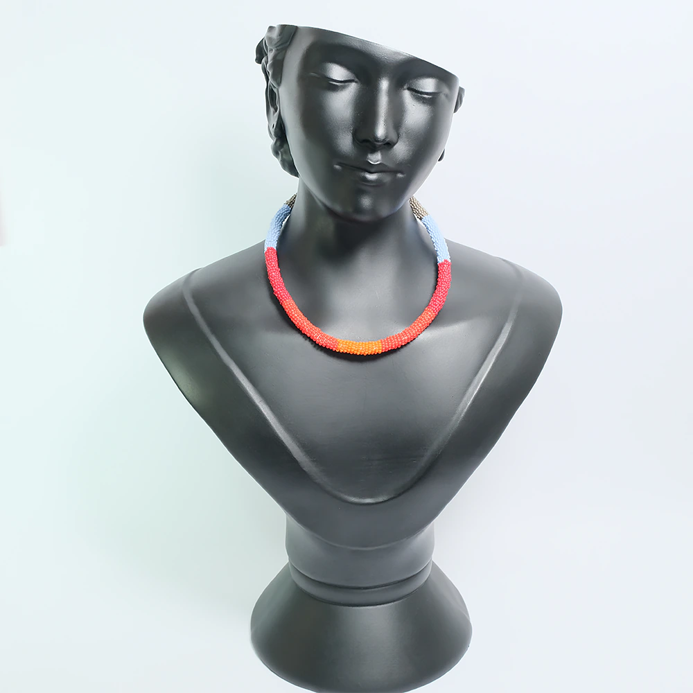 Coral Sky – Collar Artesanal Degradado en Chaquiras B9-05