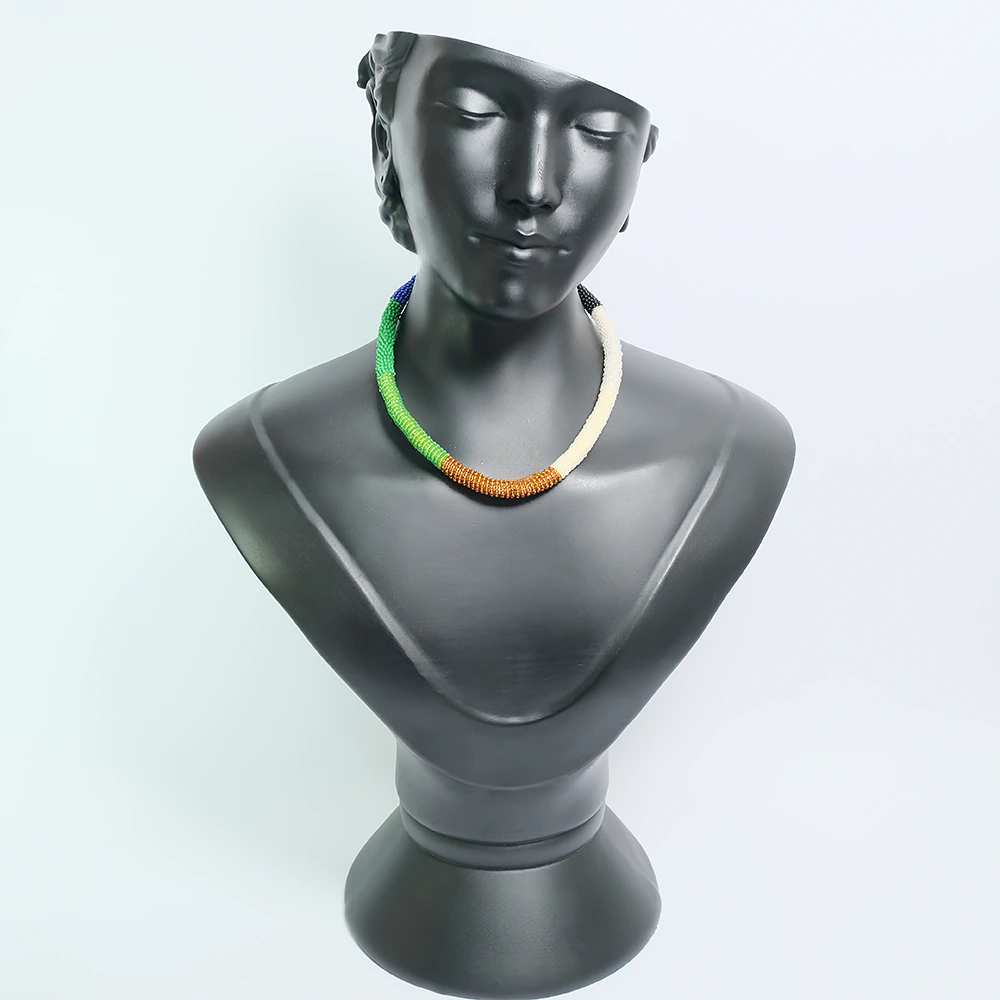 Selva Spectrum Luxe – Collar Artesanal Degradado Multicolor B9-07