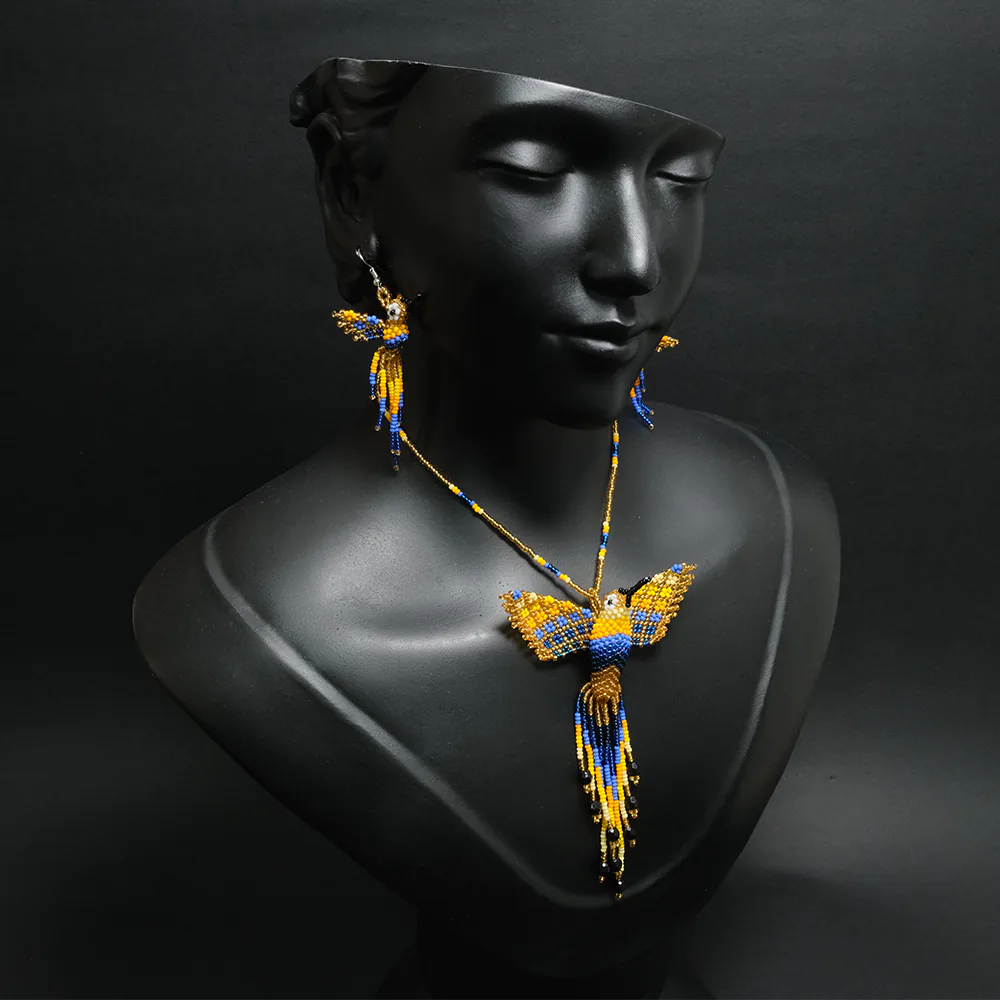 Juego Premium Colibri Royal Azul y Dorado en Mostacilla Collar y Aretes Artesanales Hecho a Mano C2-04