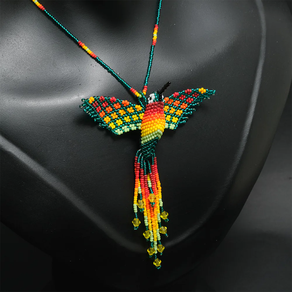 Juego Exclusivo Colibri Tropical Esmeralda Collar y Aretes Largos en Mostacilla Artesanal Hecho a Mano C2-08