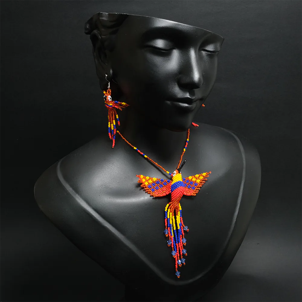 Juego Artesanal Colibri Fuego Collar y Aretes en Mostacilla Multicolor Hecho a Mano C2-09