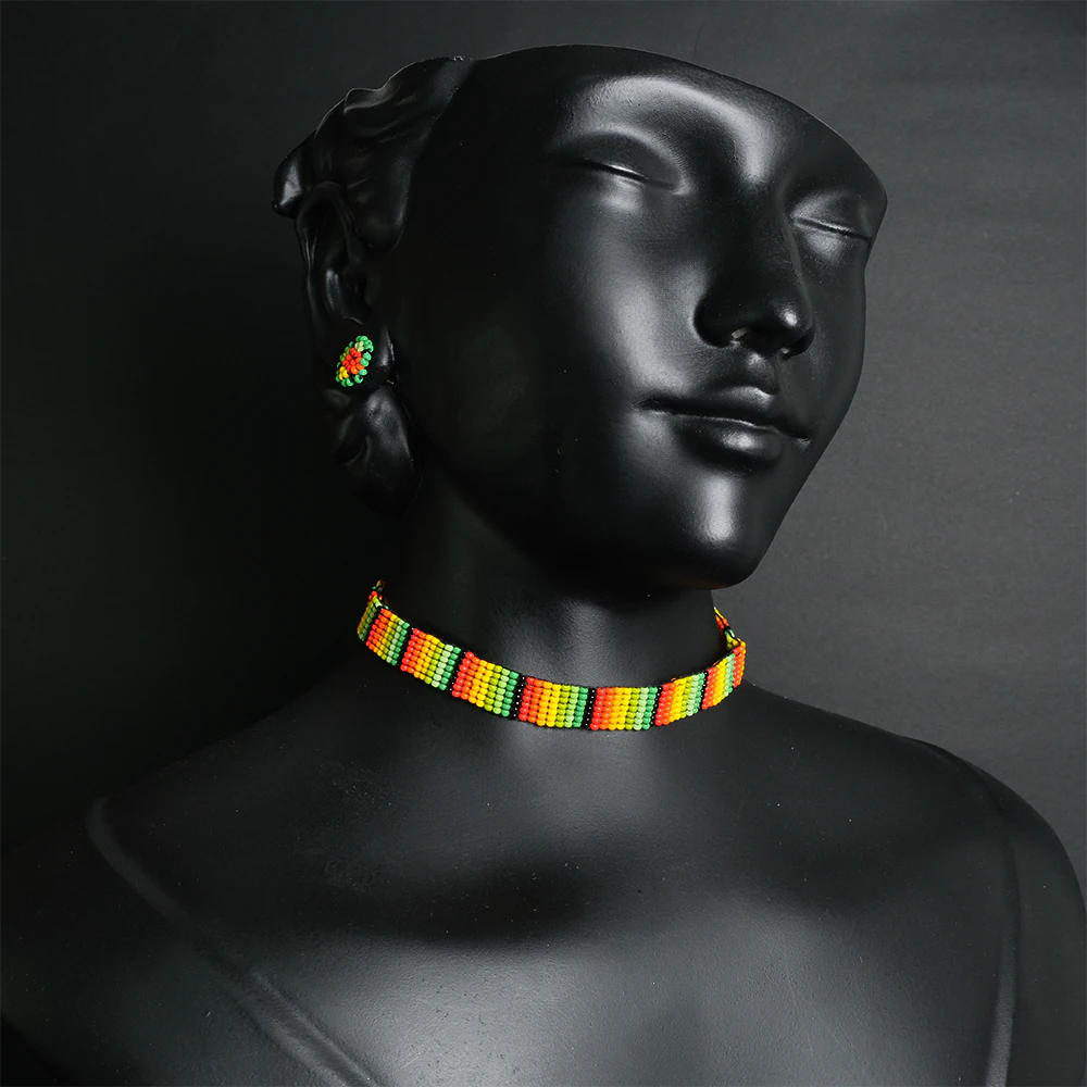 Juego Rasta Glow de Gargantilla y Aretes en Mostacillas Tricolor C5-04
