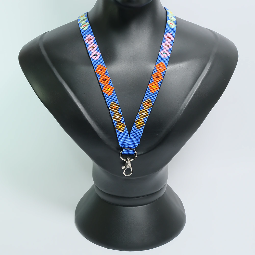 Tira Carnet Premium Royal Indigo Bloom en Mostacilla Hecha a Mano Lanyard para Credencial ID y Llaves con Gancho Metalico C6-12