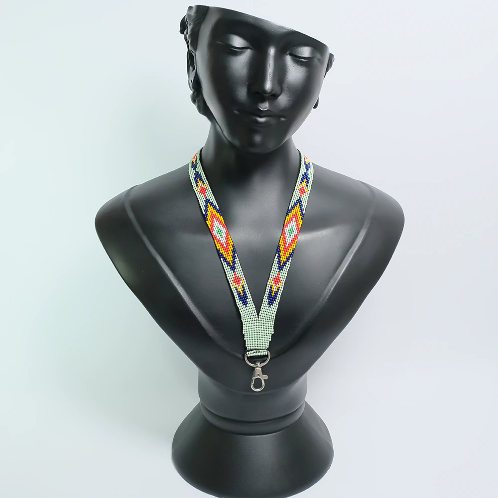 Andean Heritage Lanyard – Tira Carnet Artesanal Tejida en Mostacilla Estilo Etnico para Credencial y Llaves C6-13