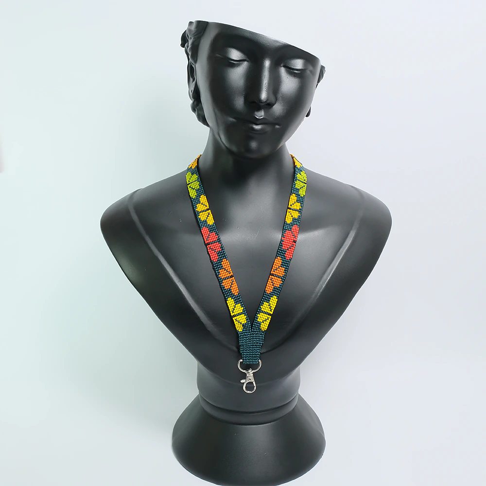 Emerald Ember Prestige Lanyard – Tira Carnet Artesanal Verde con Diseno Floral Multicolor en Mostacilla para Credencial y Llaves C6-20