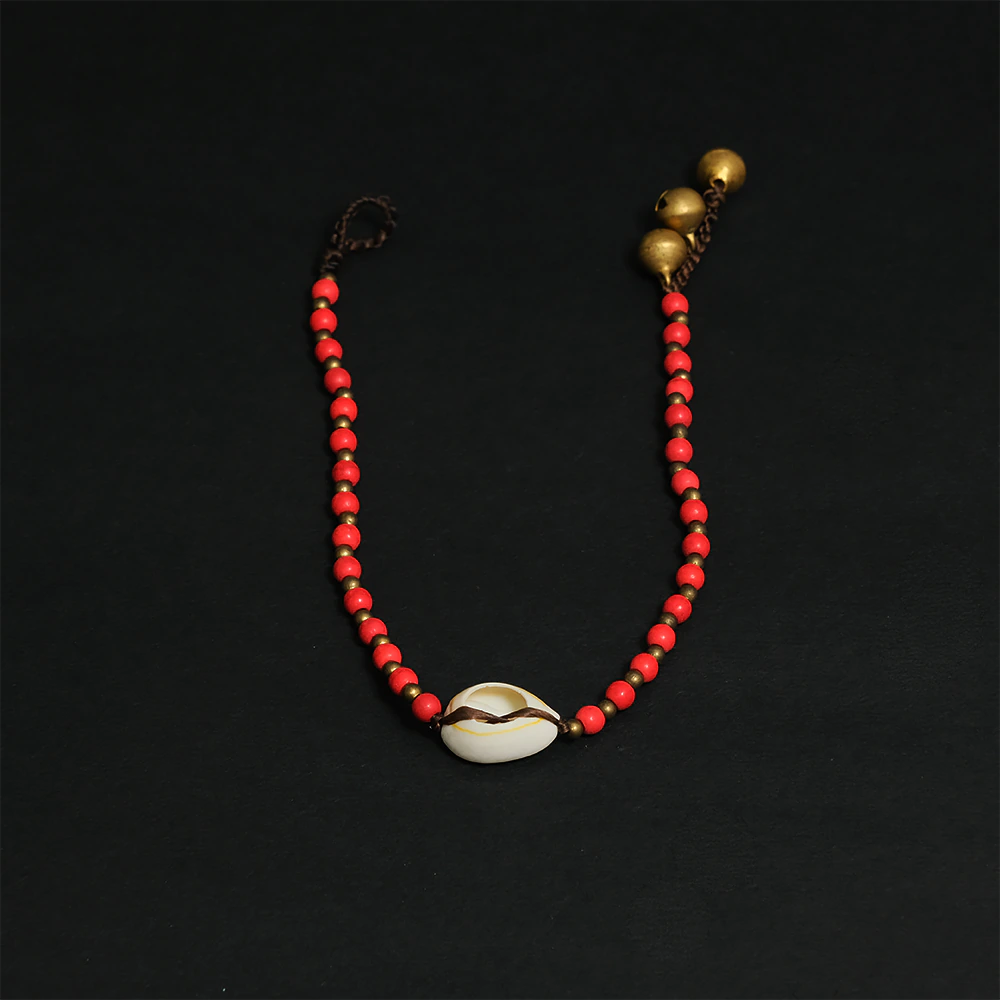 Scarlet Shell Anklet – Tobillera Roja con Caracol Natural Ajustable Estilo Boho con Detalles Dorados C8-16