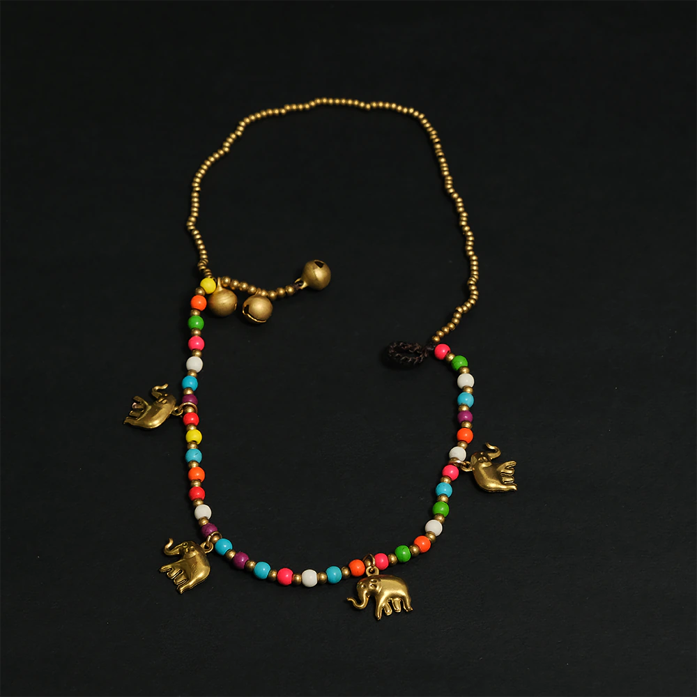 Golden Safari Charm Anklet – Tobillera Multicolor con Dijes de Elefante y Detalle Dorado Ajustable C8-19