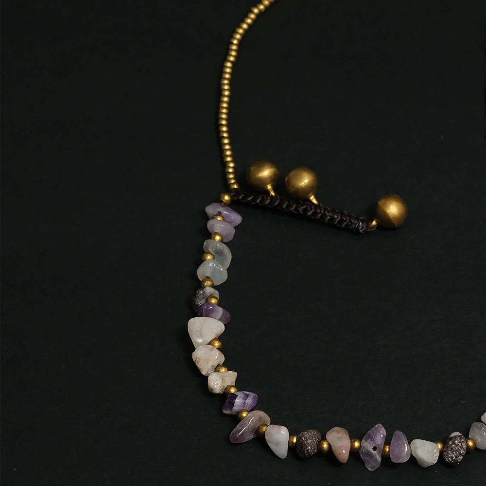 Amethyst Aura Anklet – Tobillera de Piedra Natural Amatista con Detalle Dorado Ajustable C8-20