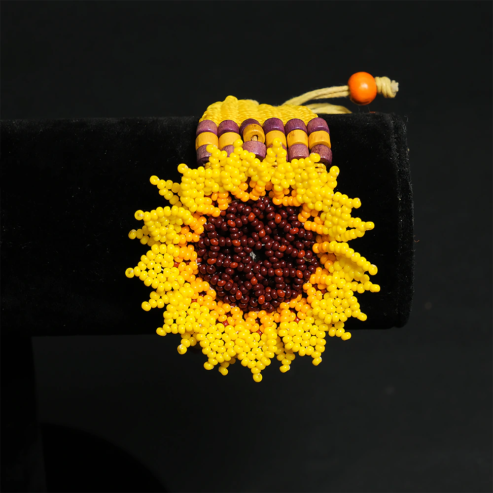 Golden Sun Bloom Bracelet – Pulsera Girasol Artesanal Tejida en Mostacilla Ajustable C9-01