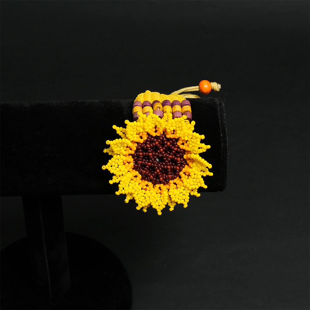 Golden Sun Bloom Bracelet – Pulsera Girasol Artesanal Tejida en Mostacilla Ajustable C9-01