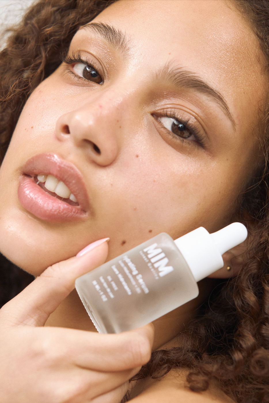 Mim skin care KIT OILY SKIN (Espuma Limpiadora Control Grasa + Serum Hidratante + Serum Vitamina C + Tratamiento Puntual secante para imperfecciones) 4 pack