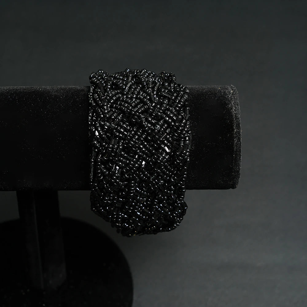 Pulsera Premium Midnight Noir | Brazalete Artesanal Negro en Chaquiras D1-04