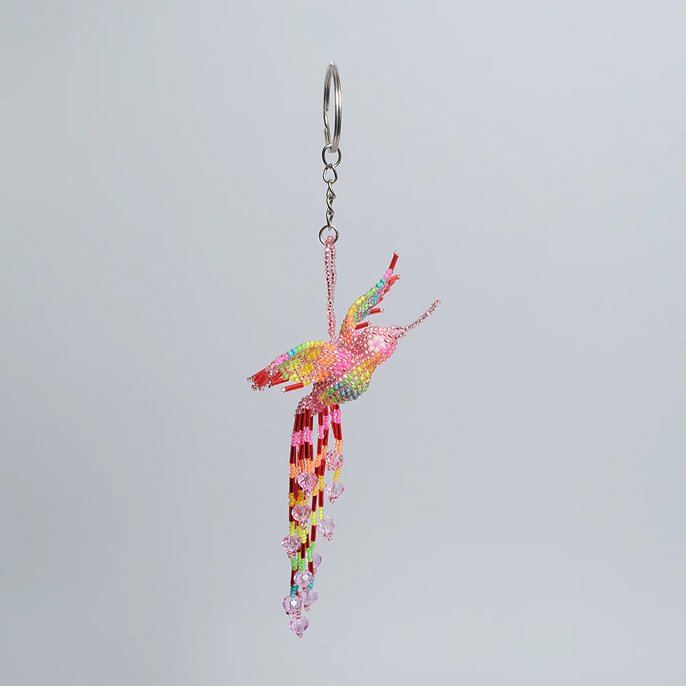 Llavero Artesanal Colibrí Multicolor con Detalles Negros | Hecho a Mano D3-01