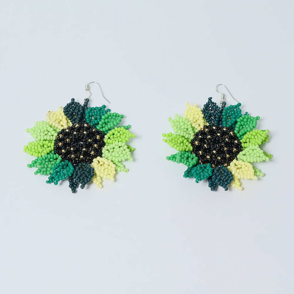 Aretes Premium Emerald Sunflower Bloom en Mostacilla Artesanal Elegante D9-04