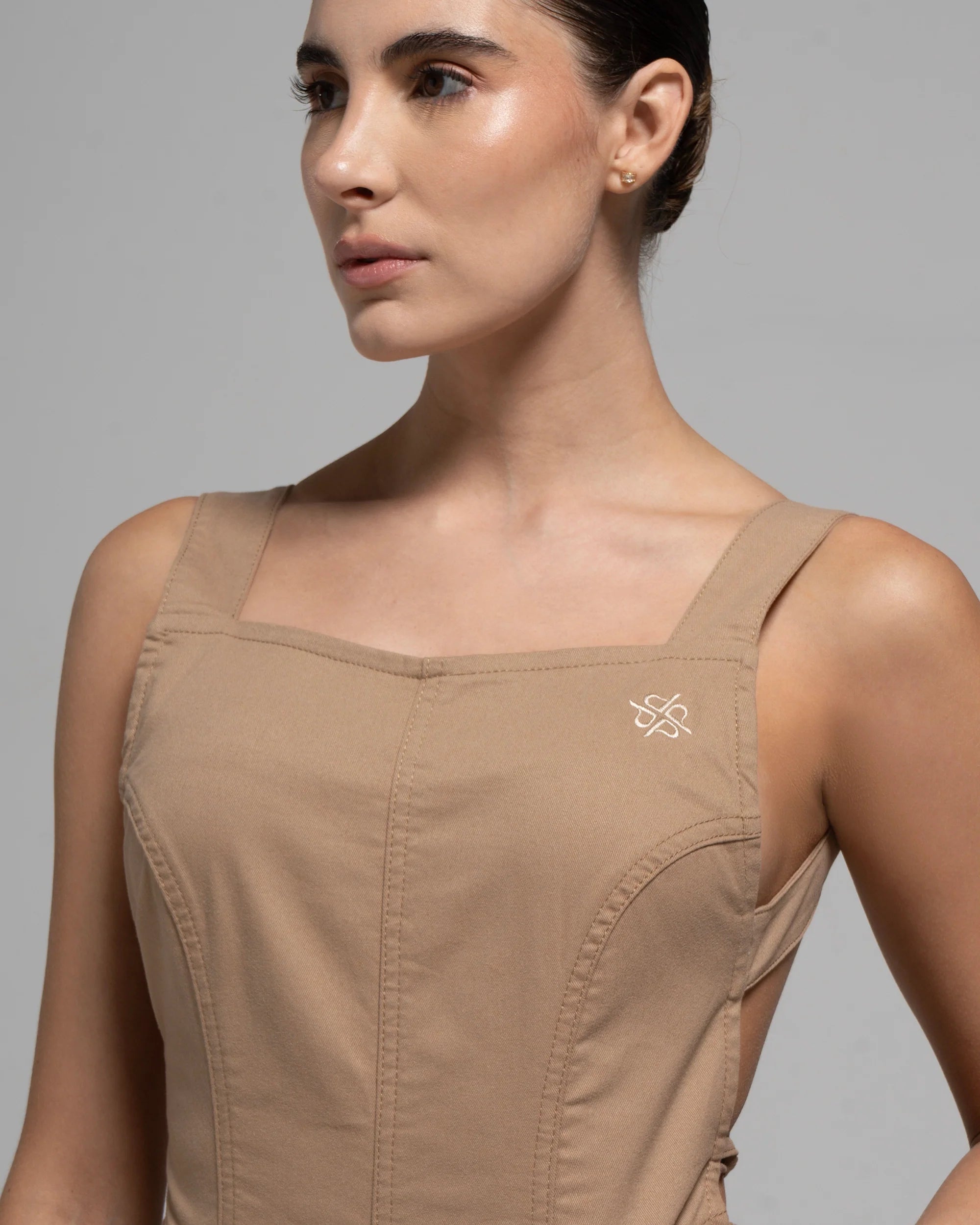 UPFEMME ENTERIZO NUDE SIN MANGAS BOTA RECTA REF UP-2711