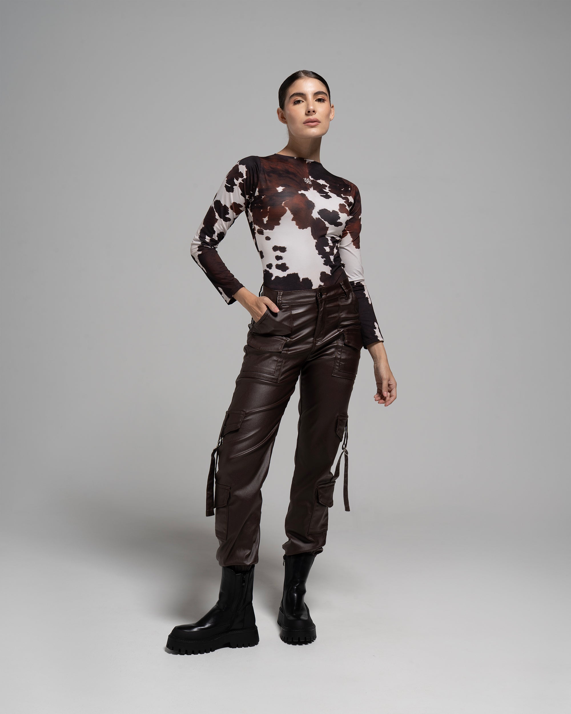 UPFEMME JOGGER MOKKA ENCERADO REF UP-2542