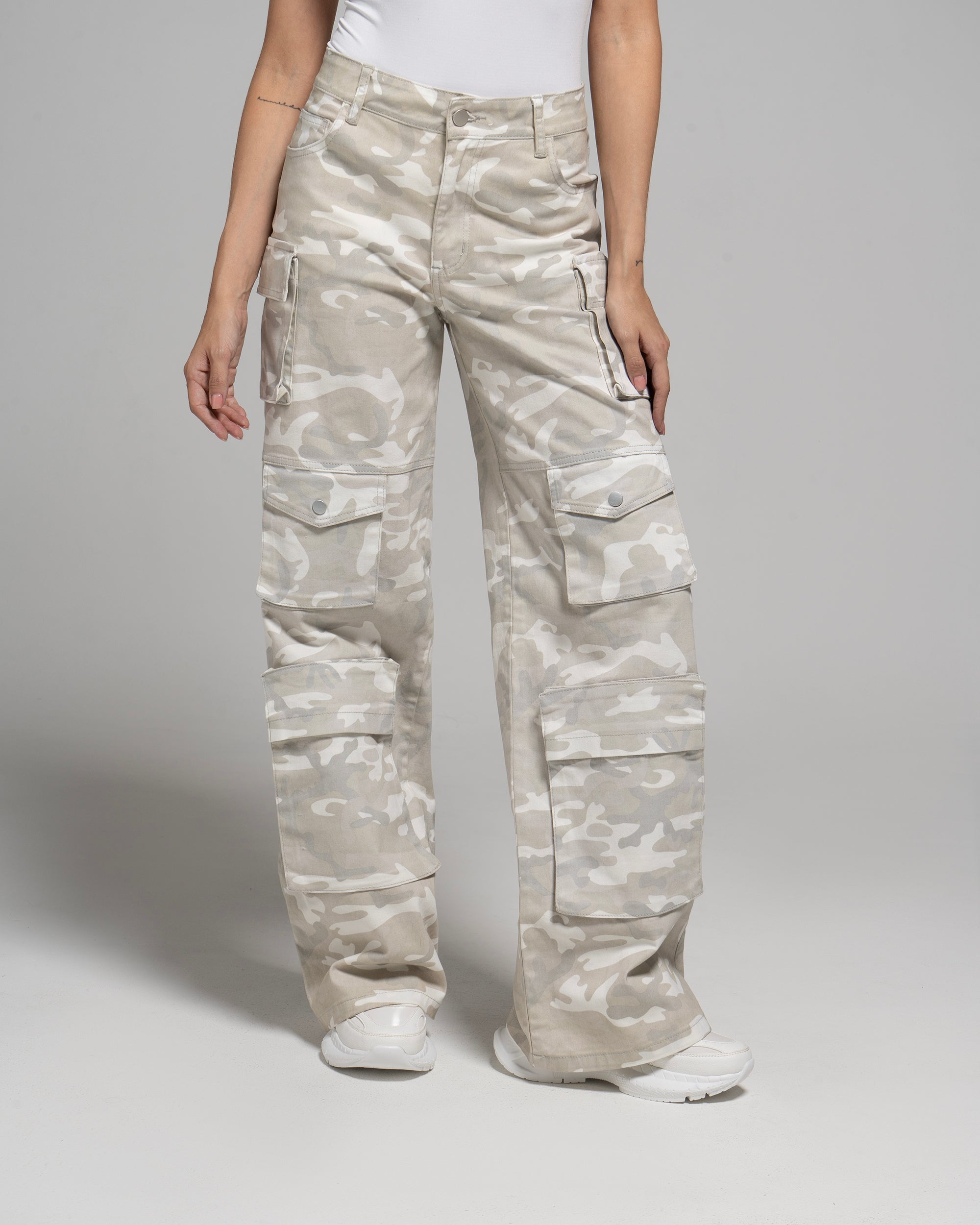 UPFEMME PANTALON CARGO CAMUFLADO CLARO REF UP-2697