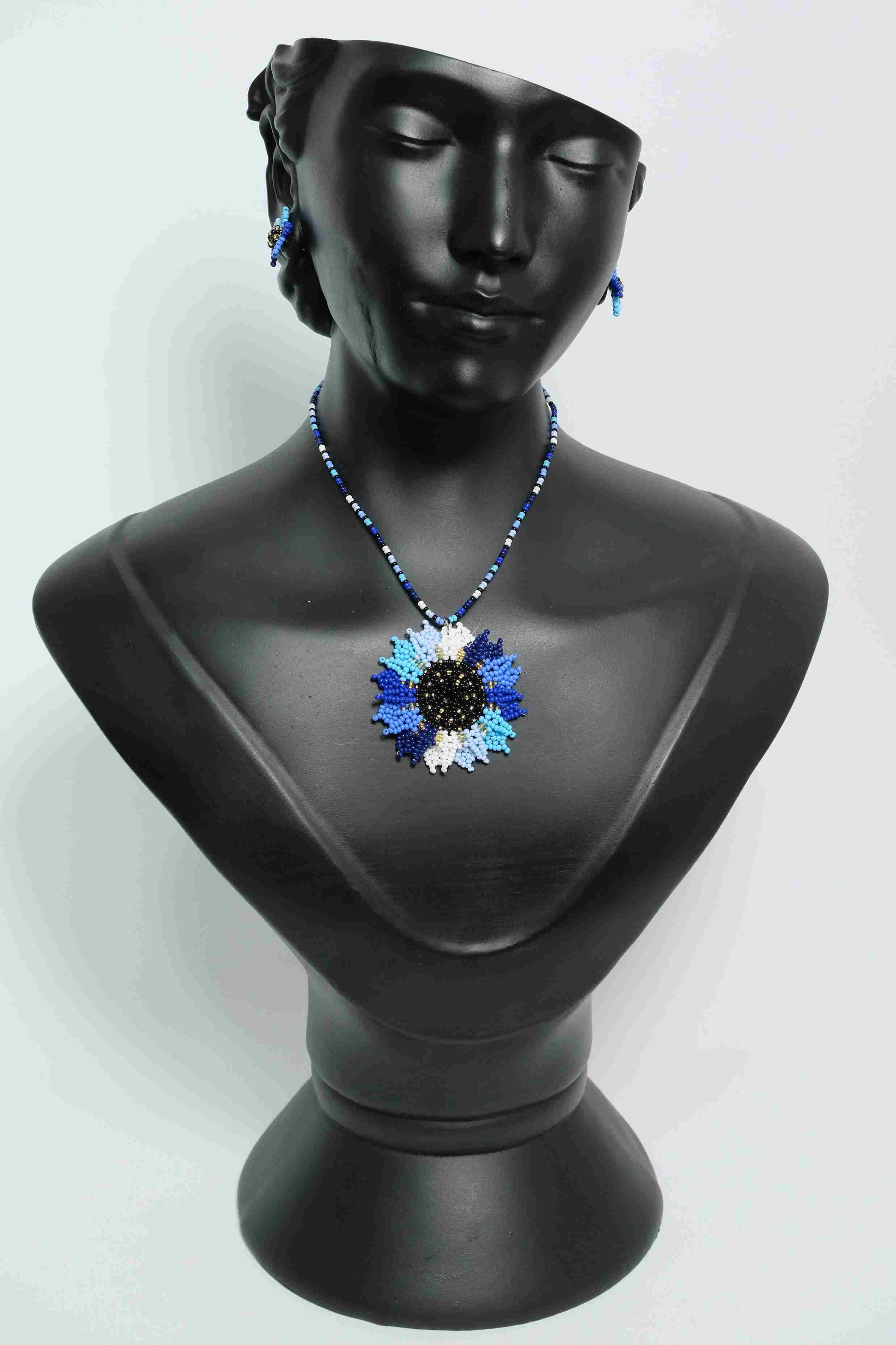 Juego de Collar Blue Blossom Artesanal de Mostacillas B6-02