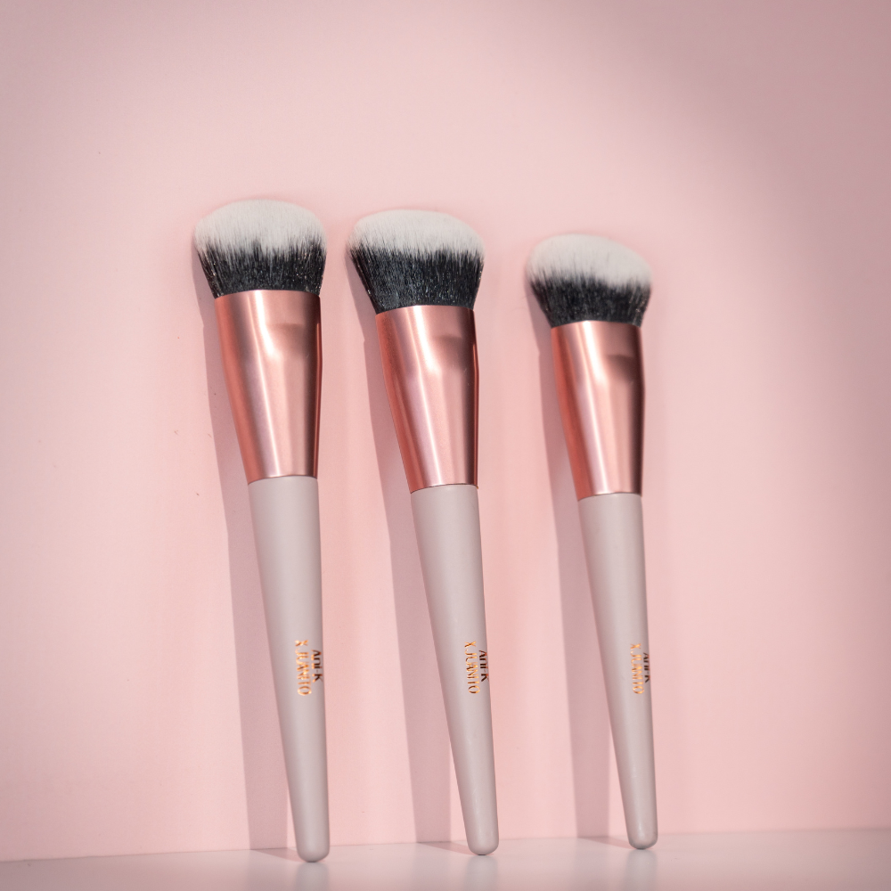 Anik Makeup Iconi-K Brush Ani-K x Juanito