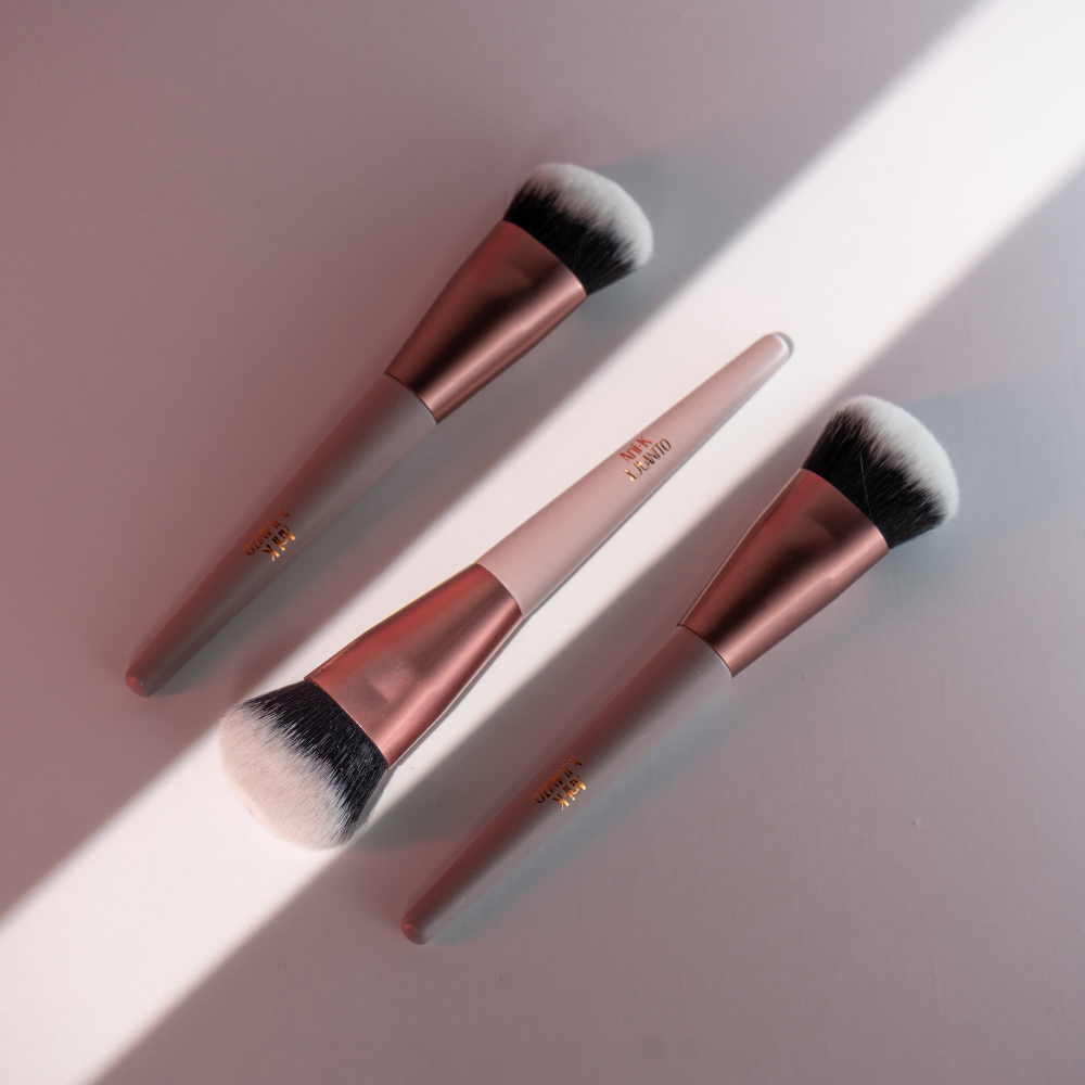 Anik Makeup Iconi-K Brush Ani-K x Juanito