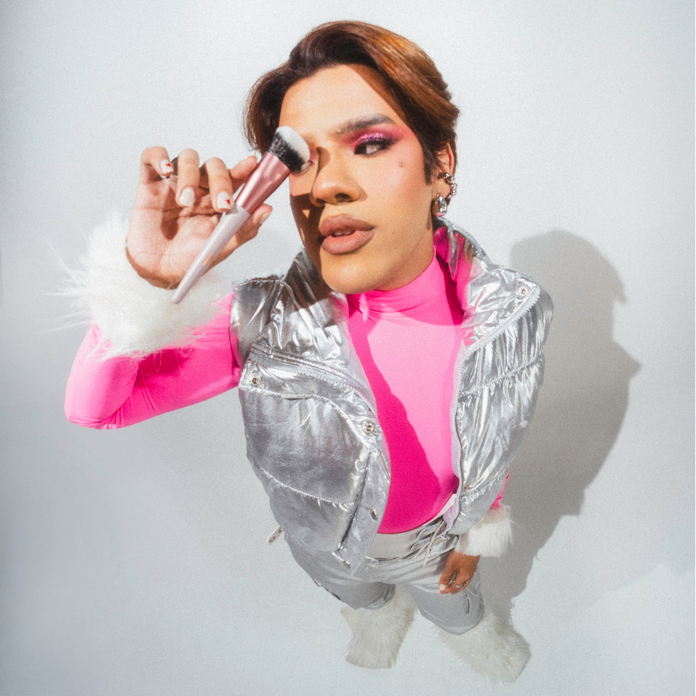 Anik Makeup Iconi-K Brush Ani-K x Juanito