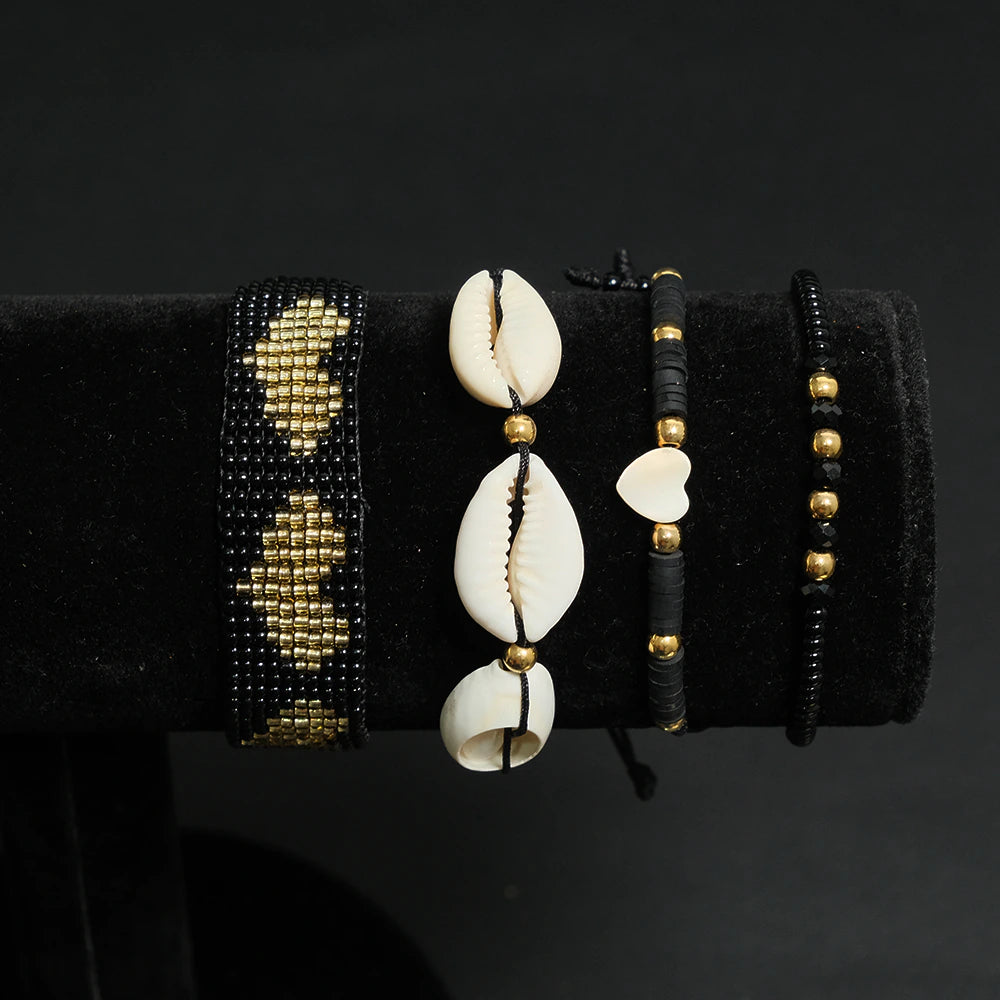 Juego Noir Shell Heart de Pulseras Multicapas con Conchas y Corazones E2-09