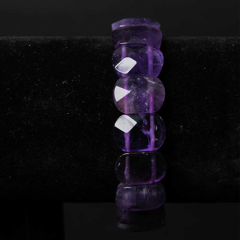 Pulcera Amethyst Glow en Piedra Violeta Elegante E4-01