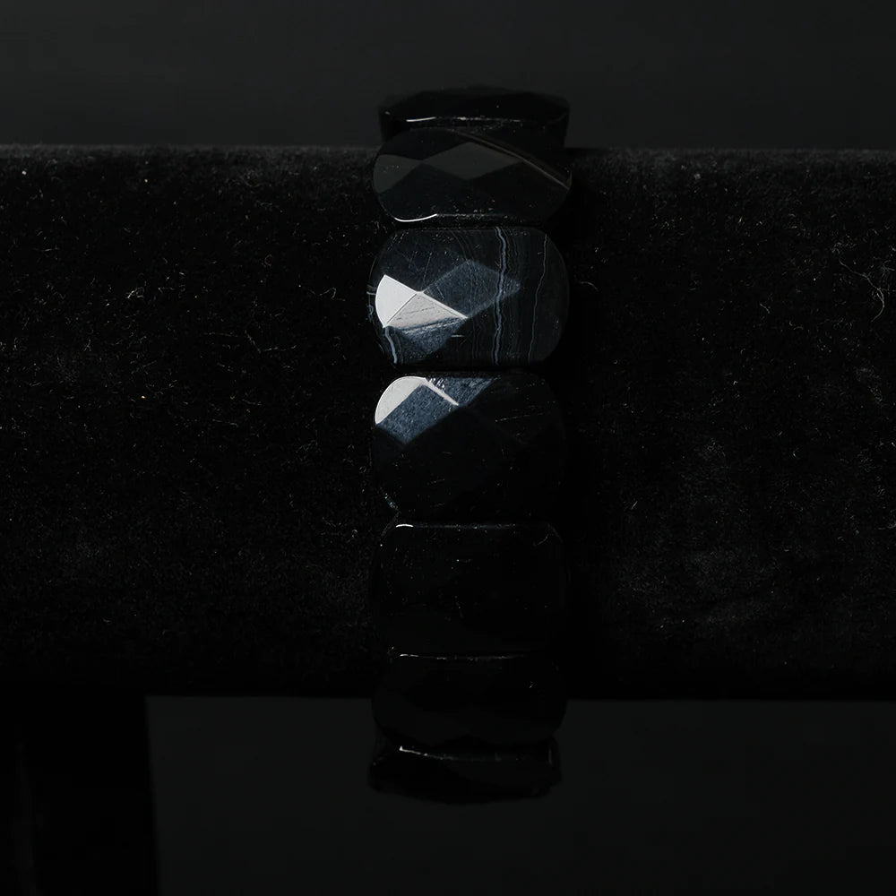 Pulsera Noir Eclipse en Piedra Negra Elegante E4-06