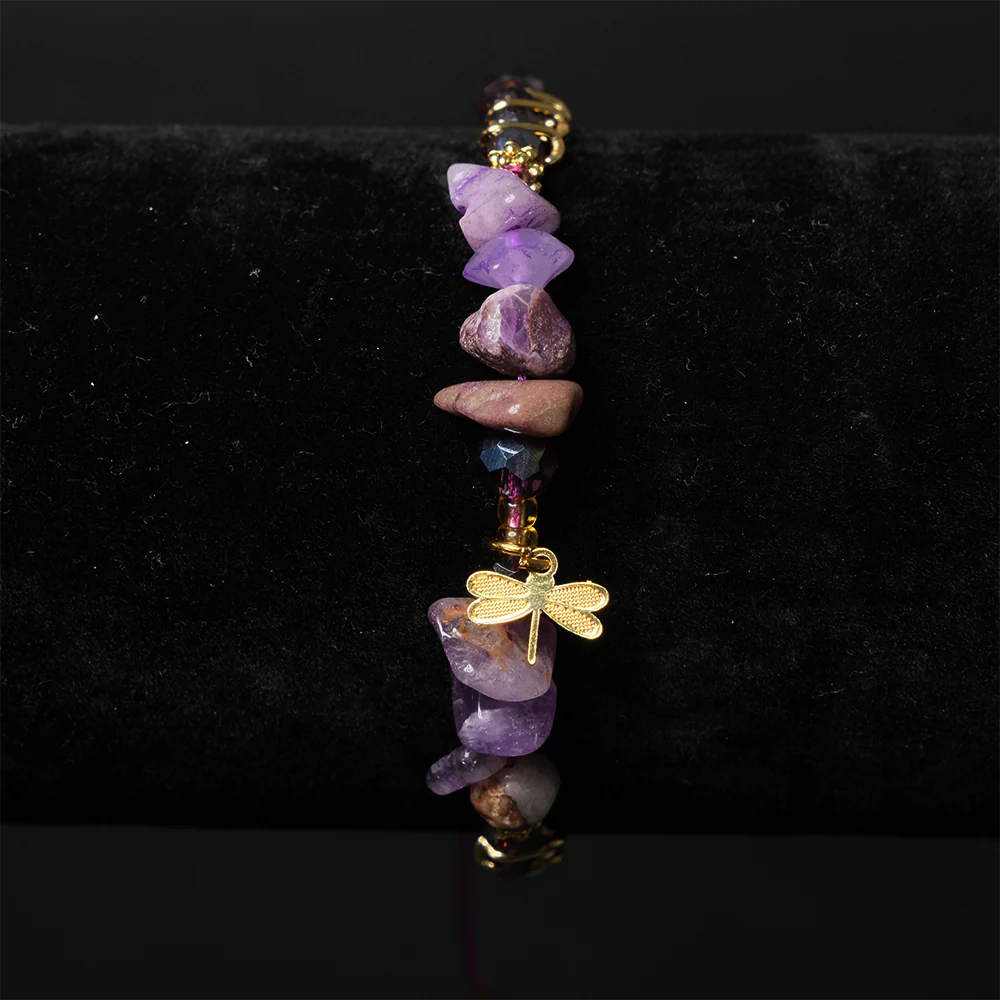 Pulsera Amethyst Dragonfly con Piedras Lilas y Dije Dorado E5-05