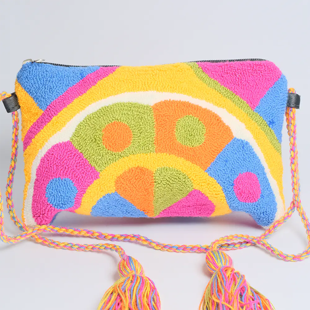 Sobre Rainbow Pop Tapizado con Diseno Multicolor y Borlas F8-07
