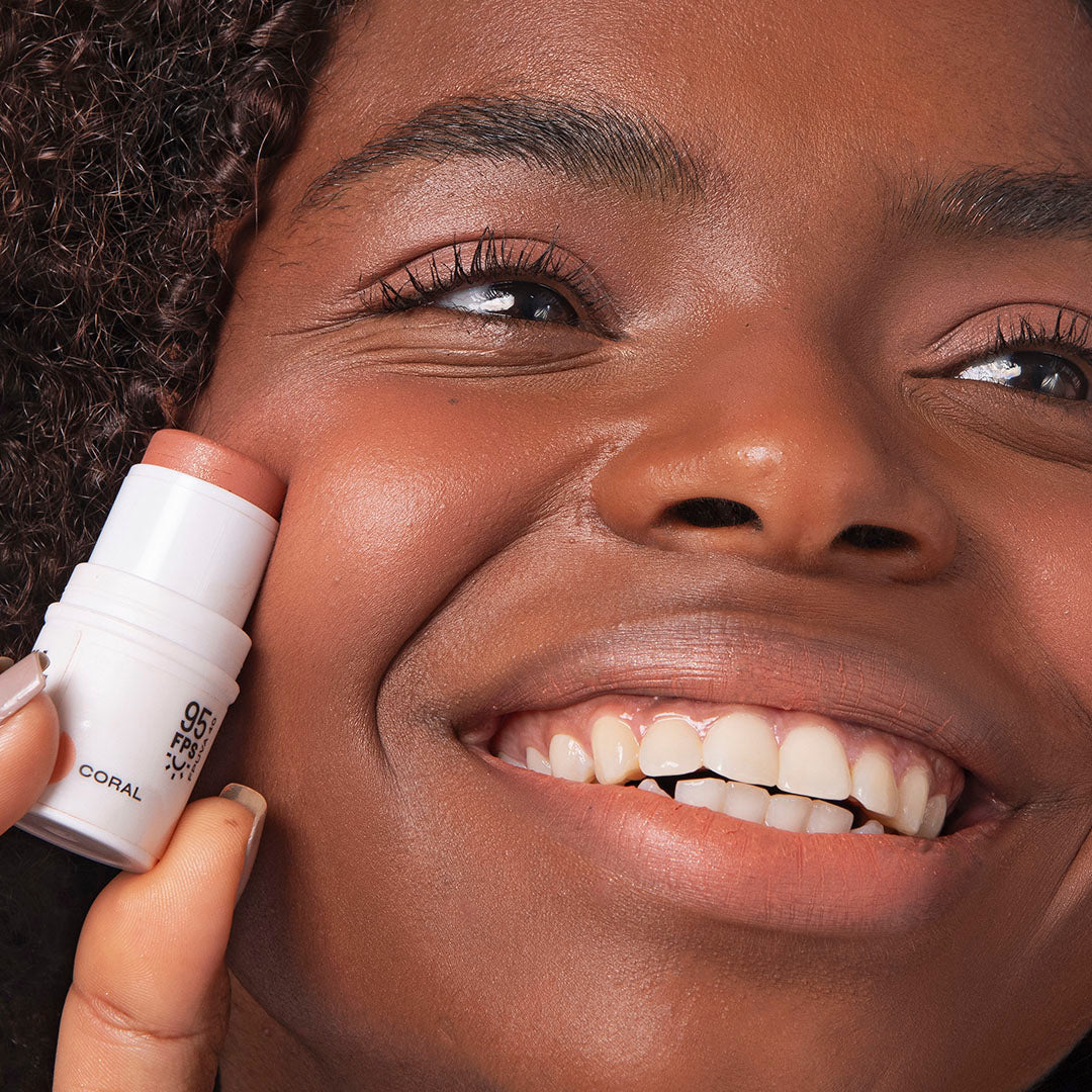 Ollie Barra 3 en 1 Rubor, Labial y Sombra FPS 95