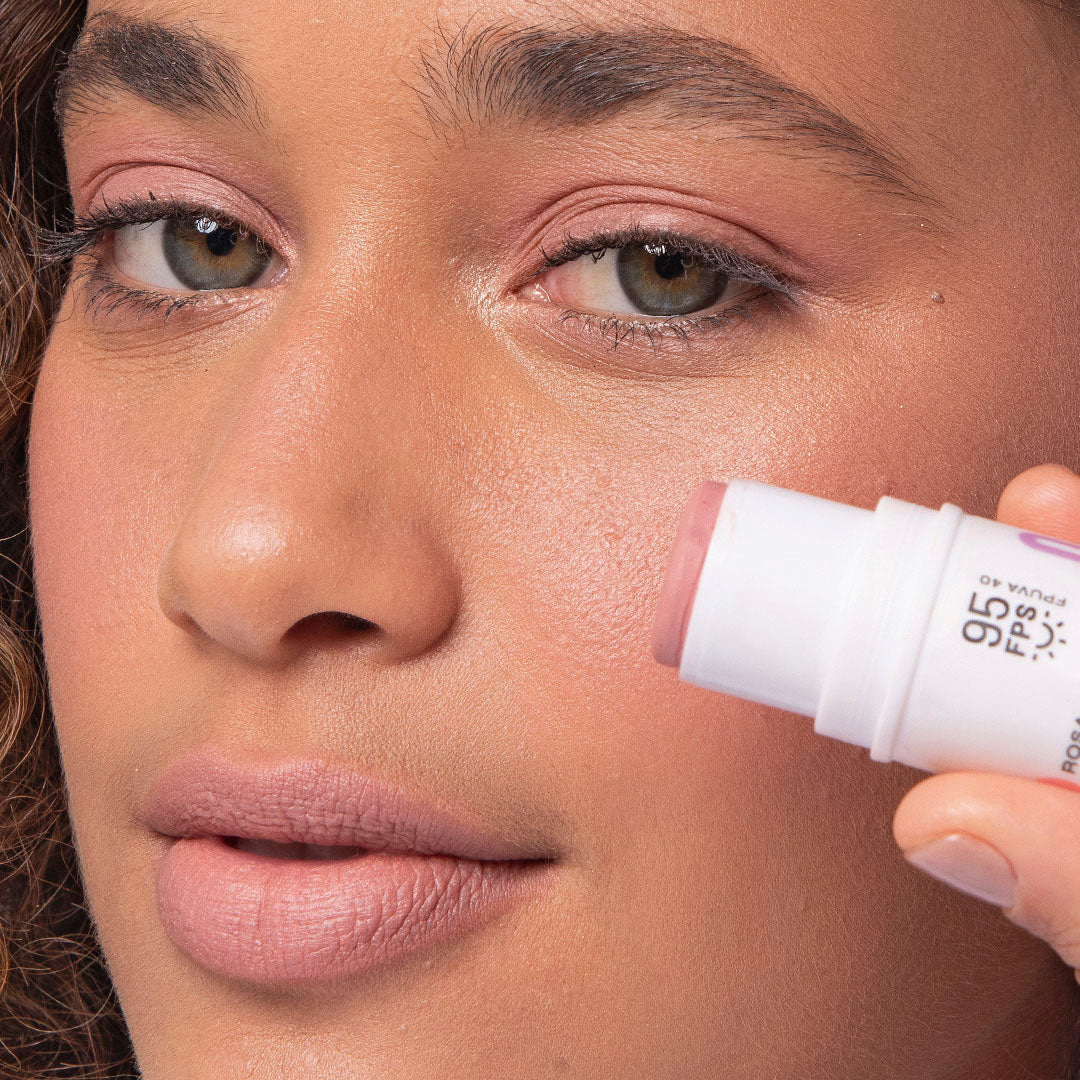 Ollie Barra 3 en 1 Rubor, Labial y Sombra FPS 95