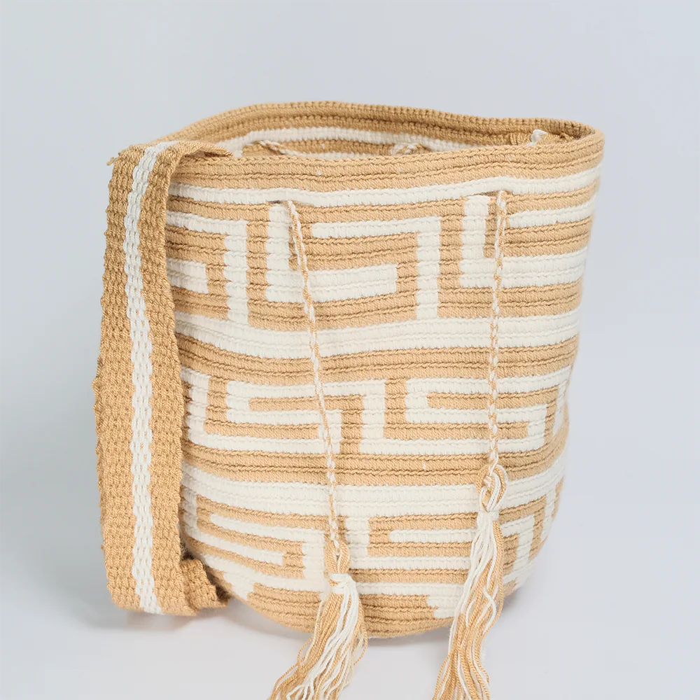 Bolso Mediano Wayuu Ivory Maze Tejido Artesanal Elegante G2-02