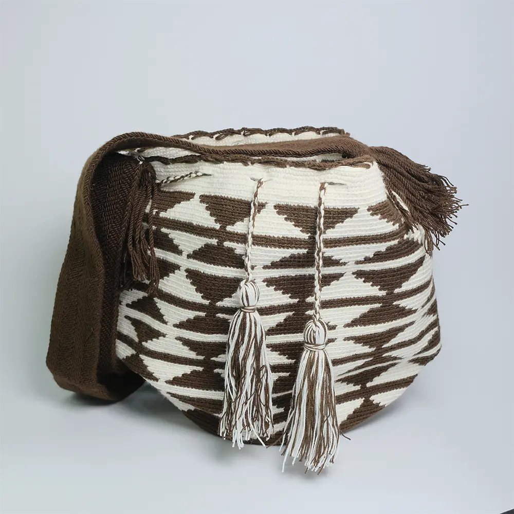 Bolso Wayuu Mocha Desert Tejido Artesanal Elegante G6-04