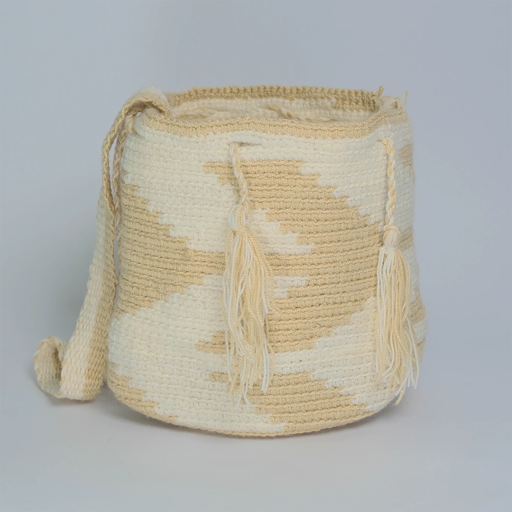 Mochila Wayuu Pequena Ivory Sand Tejida Artesanal H2-01