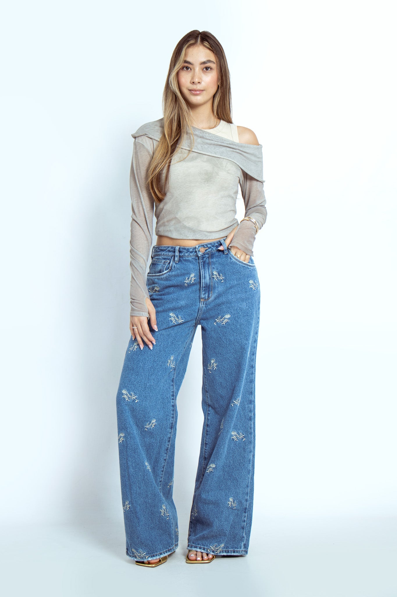 Joy Staz Colombian Jeans Wide Leg Silueta Holgada con Bordado Flores 716009 Jeans Colombianos