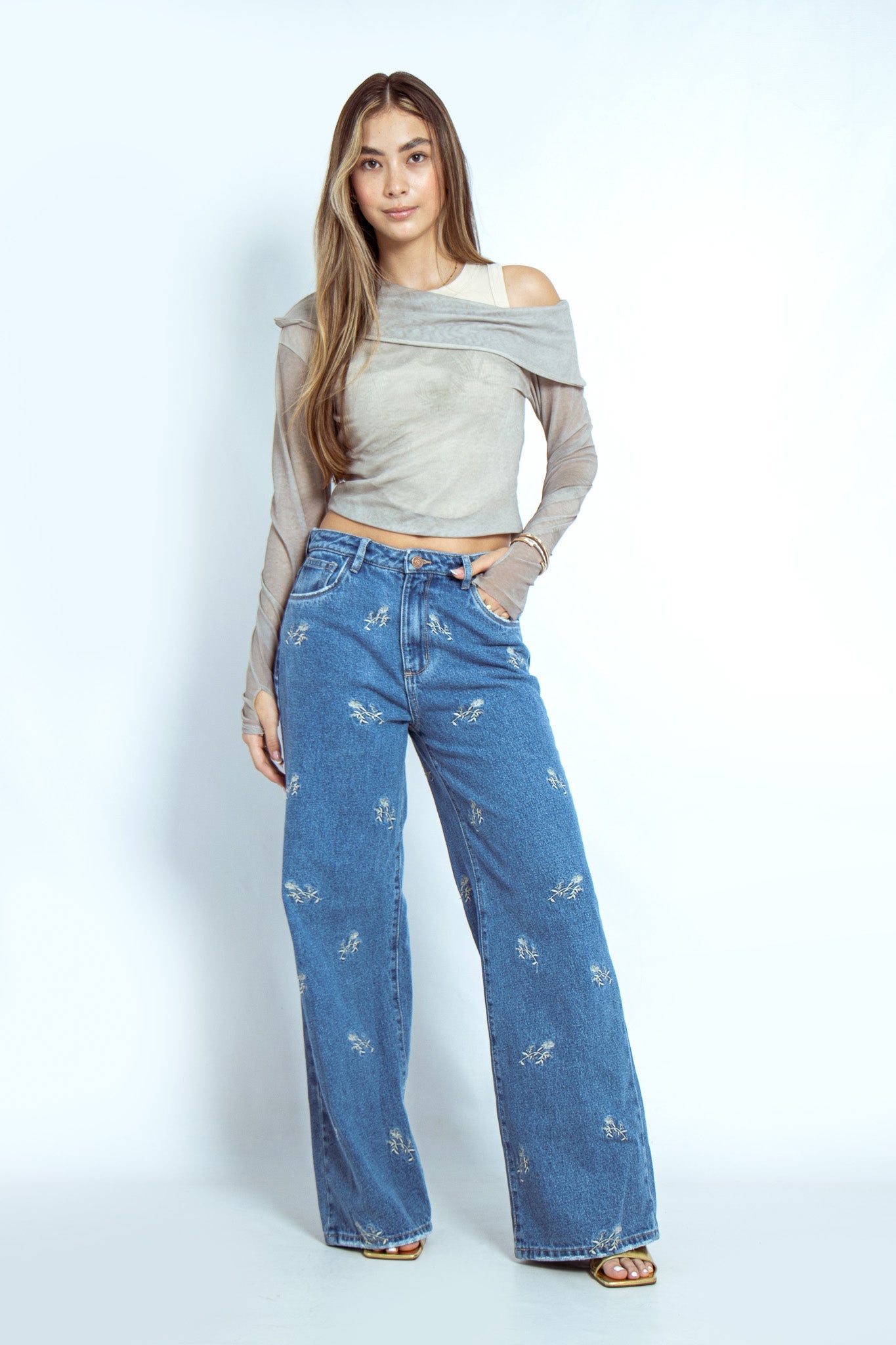 Joy Staz Colombian Jeans Wide Leg Silueta Holgada con Bordado Flores 716009 Jeans Colombianos