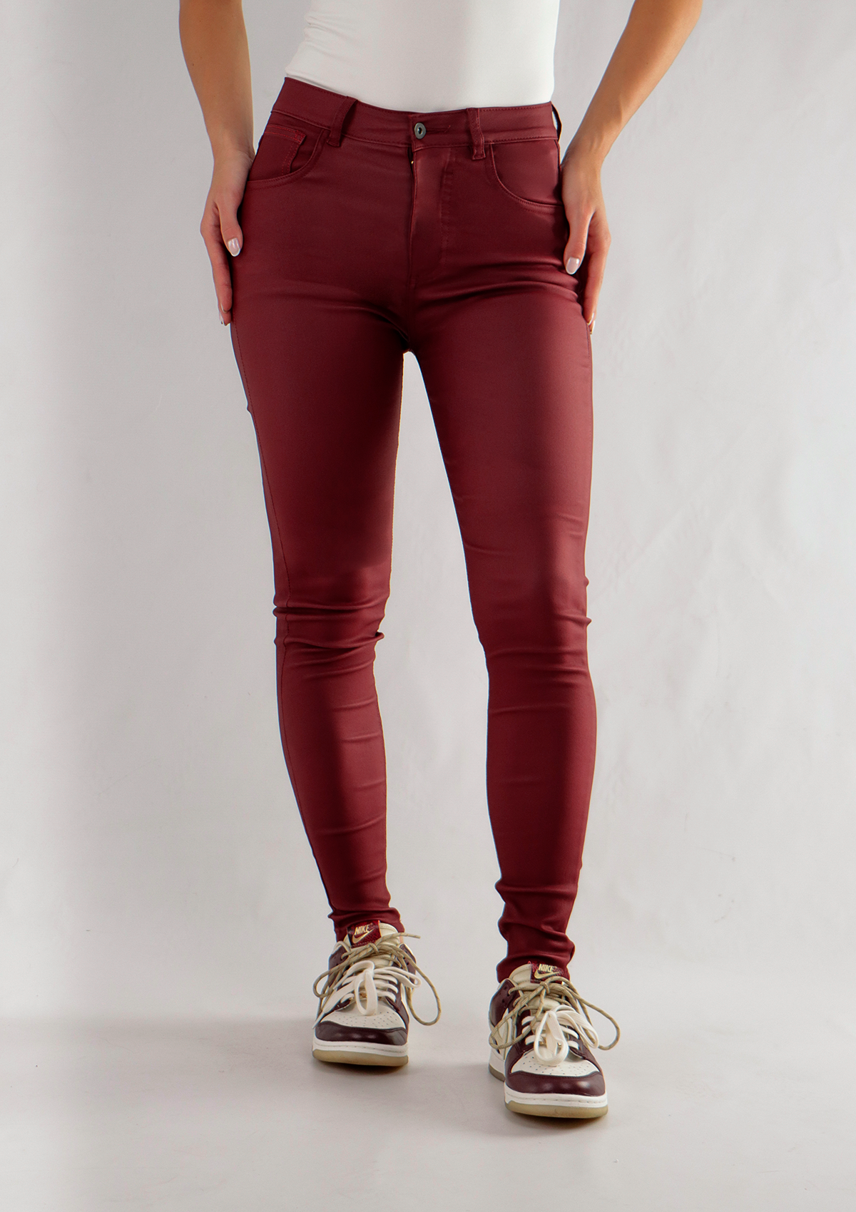 Joy Staz Colombian Jeans Skinny Efecto Cuero Vinotinto Tiro Alto REF. 115090 Jeans Colombianos