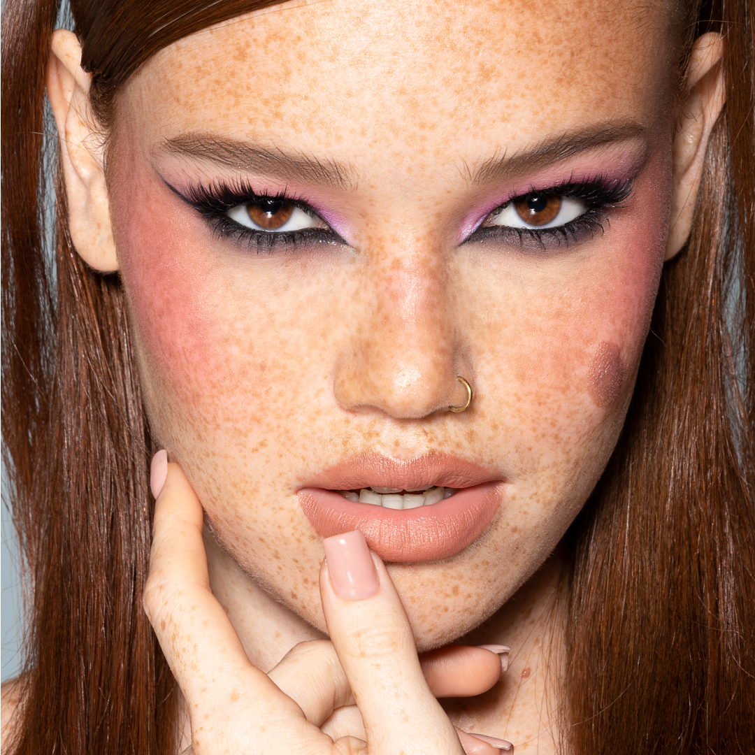 ANYELUZ LABIAL EN BARRA LADY