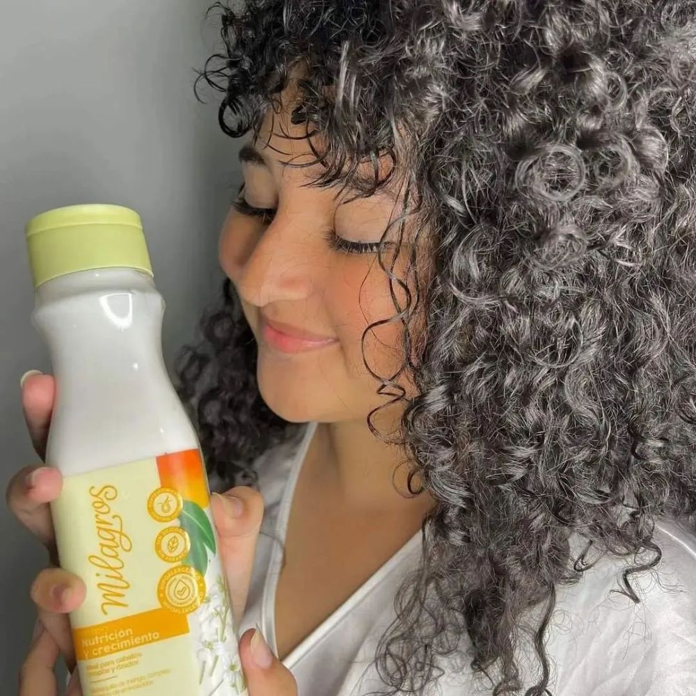 Miracles Nutrition and Growth Therapy for curls and frizz 450ml 