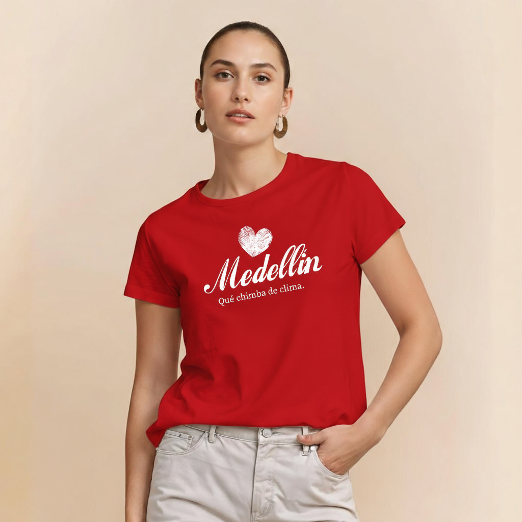 Camiseta “Medellín — Qué chimba de clima” (Regular Fit)