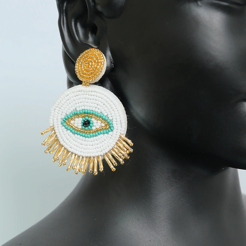 Aretes Premium White Nazar | Aretas Ojo Turco Blanco Bordadas a Mano con Detalles Dorados Z1-05
